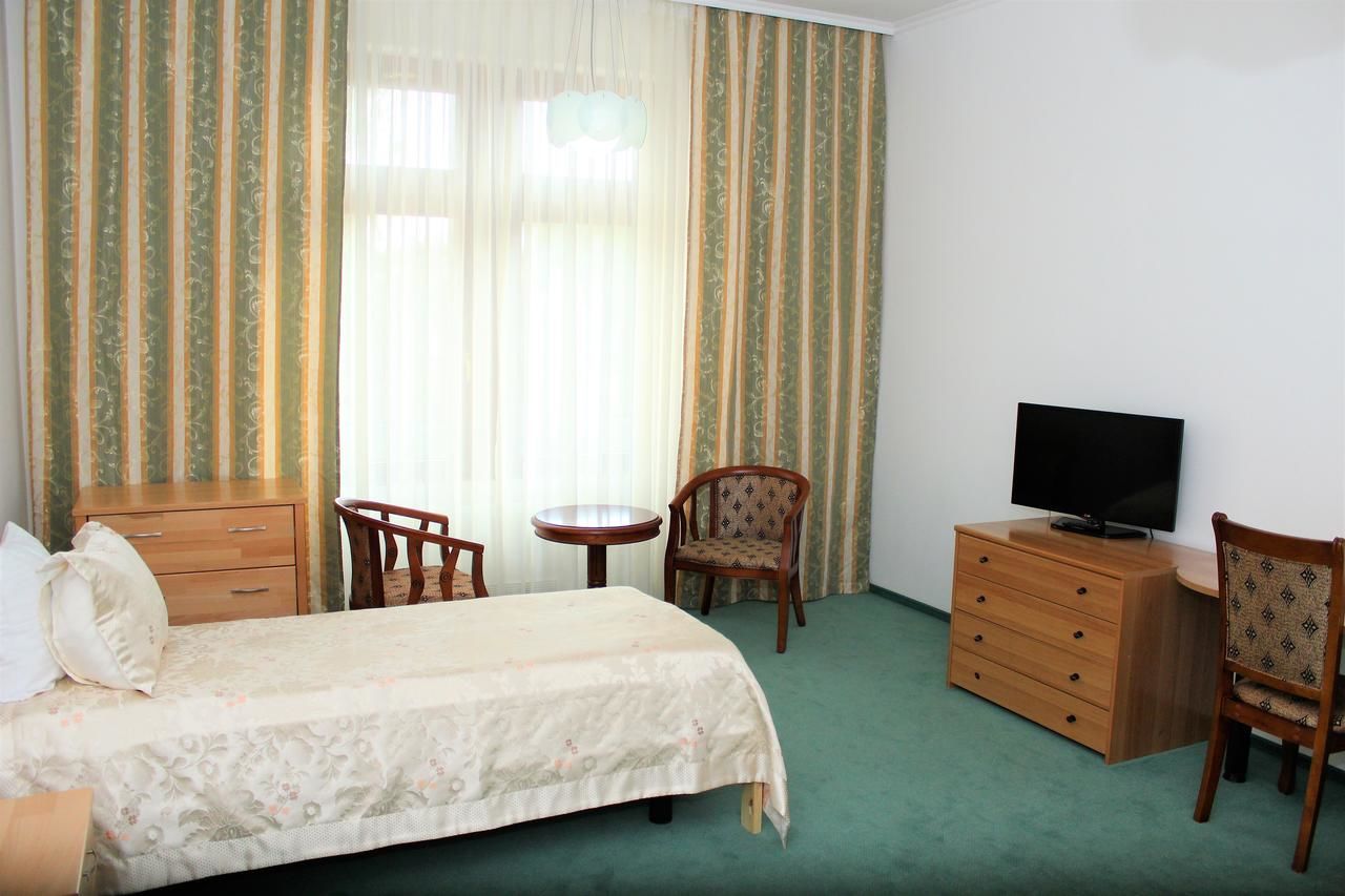 Отель Hotel Chayka Мариуполь-6
