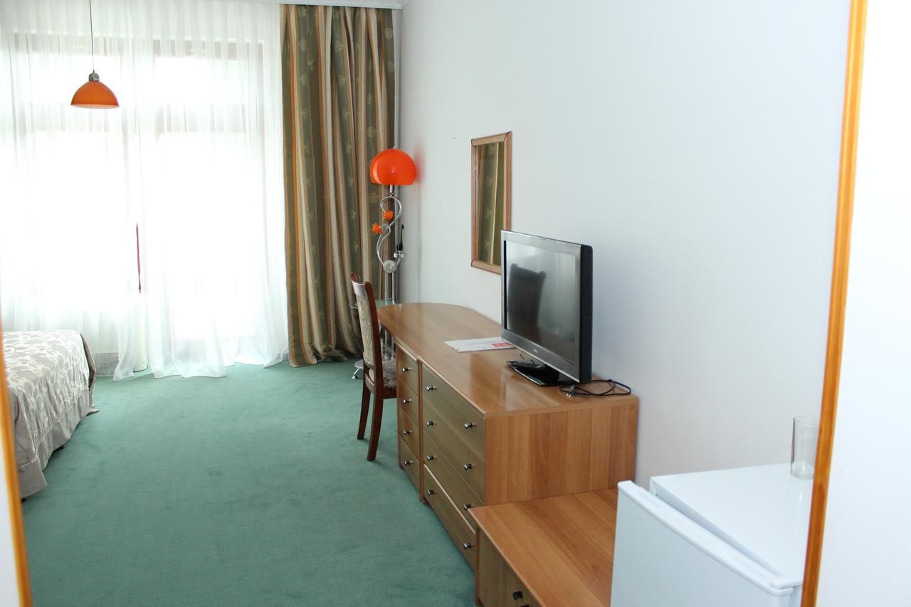 Отель Hotel Chayka Мариуполь-47