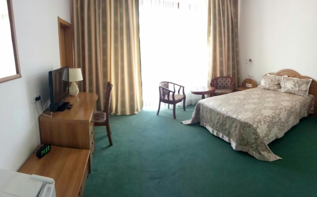 Отель Hotel Chayka Мариуполь-56