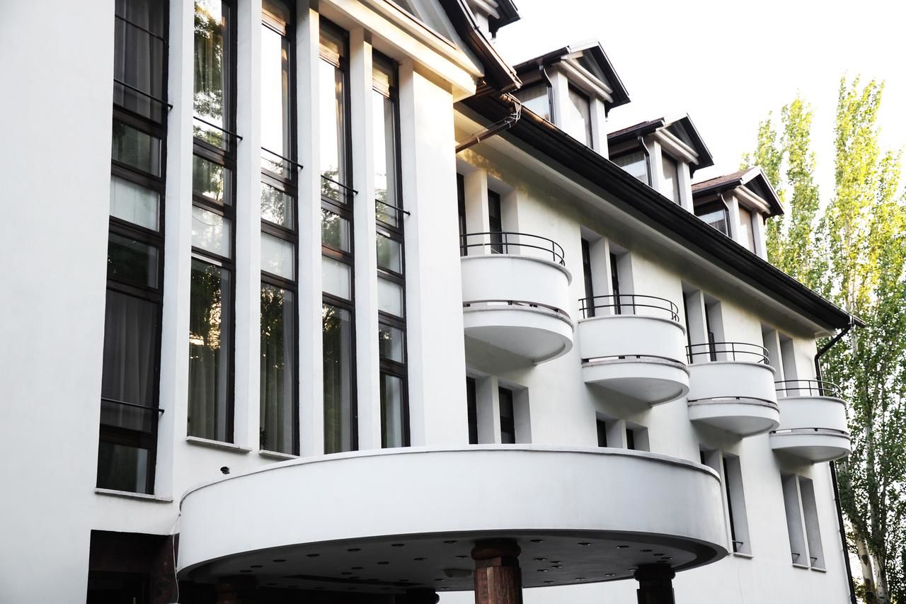Отель Hotel Chayka Мариуполь-10