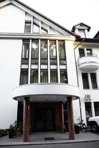 Отель Hotel Chayka Мариуполь-5